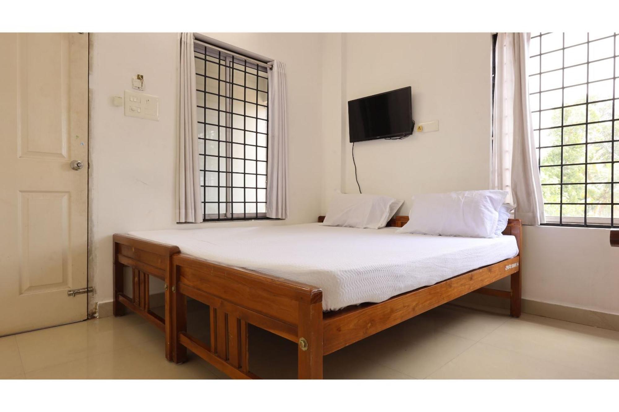 Collection O Ar Square Hotel Thrissur Kültér fotó