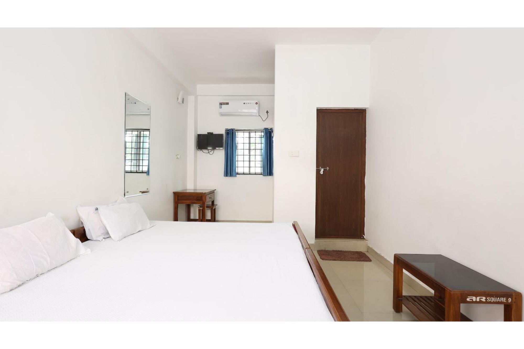 Collection O Ar Square Hotel Thrissur Kültér fotó